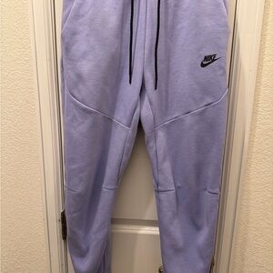 Nike Tech Jogger Sweatpants Light Purple Joggers with Black accents